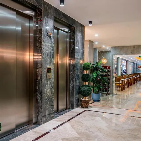 Club Big Blue Suit Hotel-2