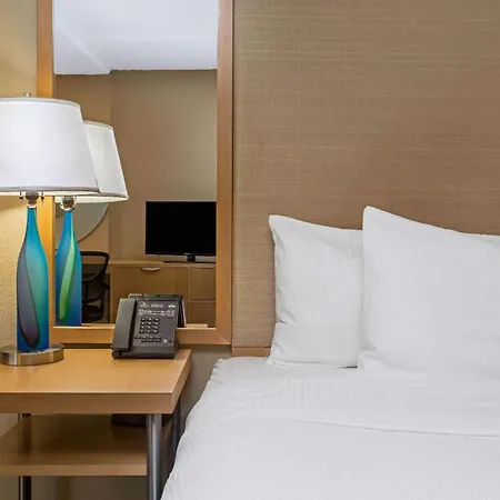 La Quinta By Wyndham West Palm Beach Airport-3