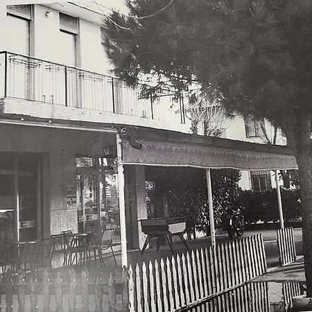 Bar Moro 1963-3