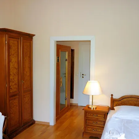 Hotel Schloss Spyker-2