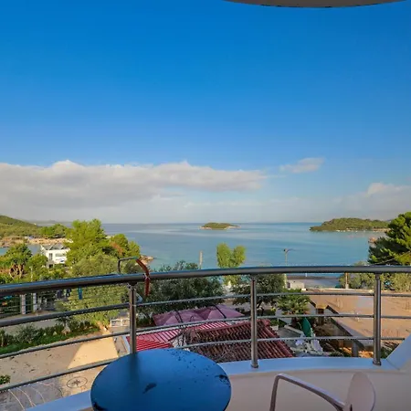 Hotel Meta Ksamil-3