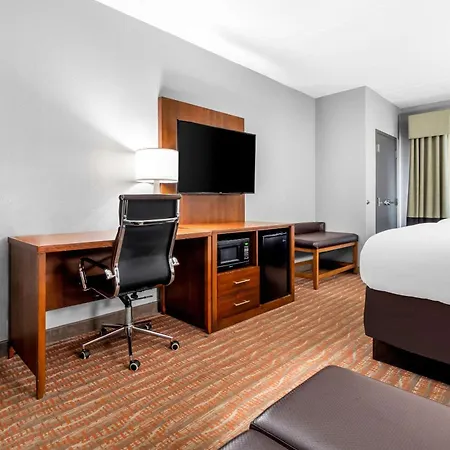 Comfort Suites Jackson I-40-3