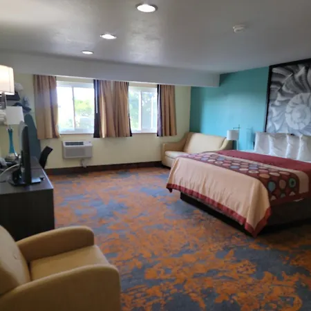 Super8 By Wyndham Nearby Clearwater St Petersburg International Airport-2