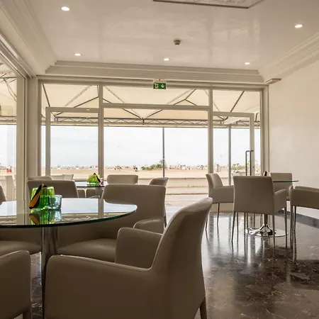 Hotel Riviera-3