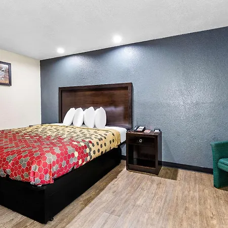 Econo Lodge Akron Copley Northwest-2