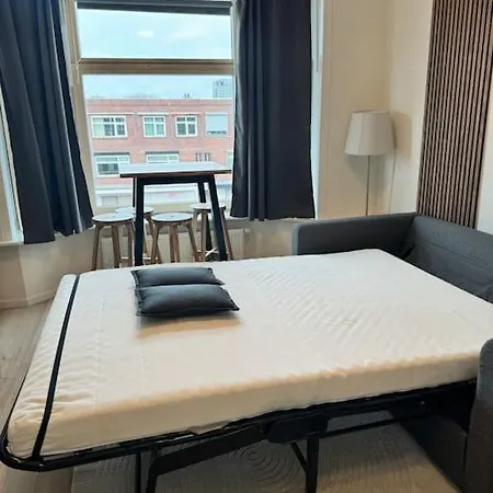 Cosy Apartment In The Hague!-2