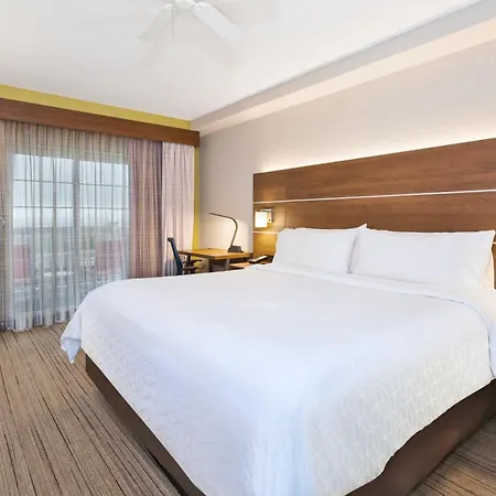 Holiday Inn Express & Suites Petoskey By Ihg-3