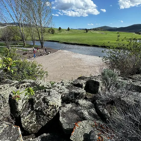 Lost Trail Resort - Riverside Rooms - Near Hot Pools-3