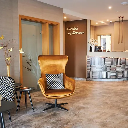 Flair Hotel Stadt Höxter-2