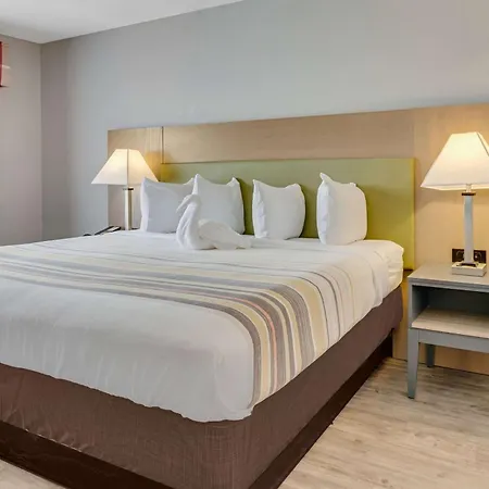 Country Inn & Suites By Radisson, Grand Rapids Airport, Mi-3
