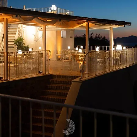 Hotel Chiaia Di Luna-2