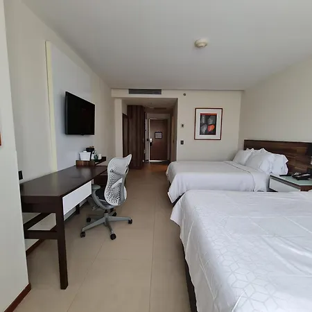 Holiday Inn Express Puerto Vallarta, an IHG Hotel-3