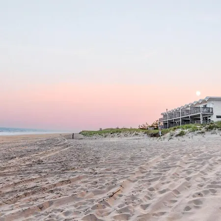 Wavecrest Resort-2