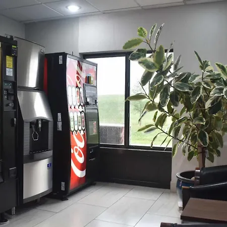 Holiday Inn Express Hotel & Suites Mcpherson By Ihg-2
