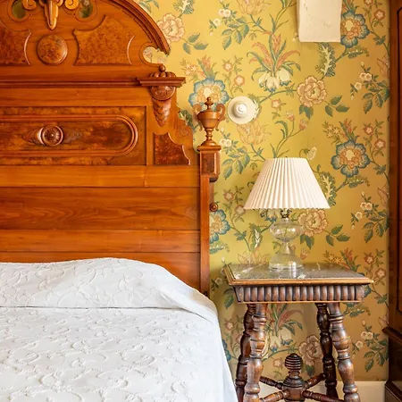 Martine Inn-3