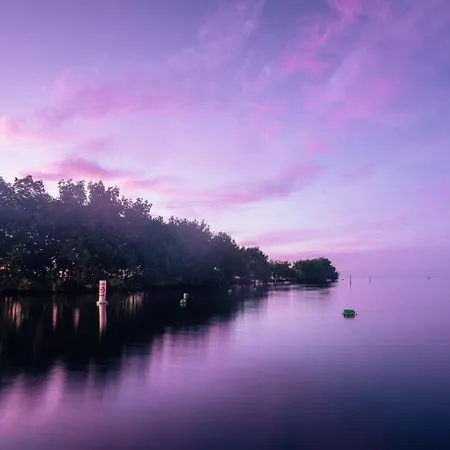 Snappers Key Largo-2