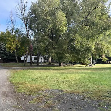 The Idaho Lodge & Rv Park-3