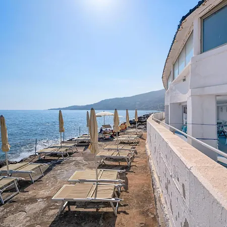 Hotel La Perla Del Capo-3