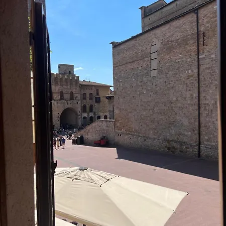 A La Casa Dei Potenti-2