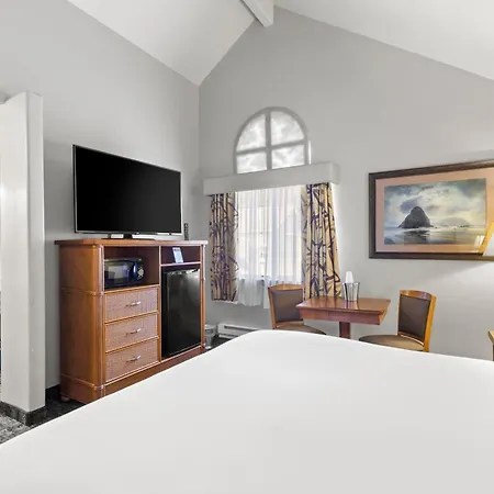 Surf And Sand Lodge-3