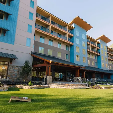 Embassy Suites By Hilton Gatlinburg Resort-2