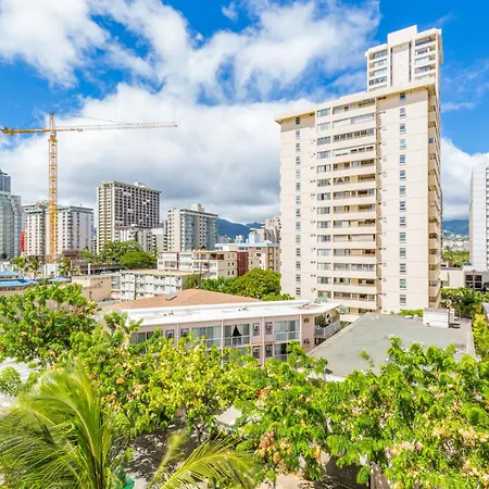 Castle Bamboo Waikiki Hotel-2