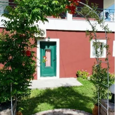Aristidis Garden-3