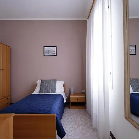 Guest House Villa Angaran San Giuseppe-3