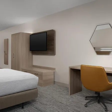 Holiday Inn Express & Suites By Ihg Chambersburg By Ihg-3