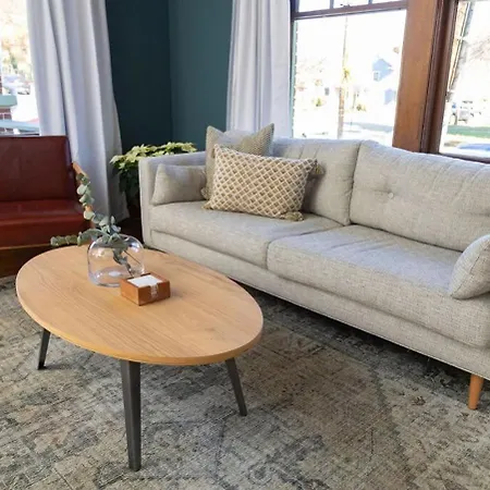 The Winona House - Boutique Hotel Near Downtown-3