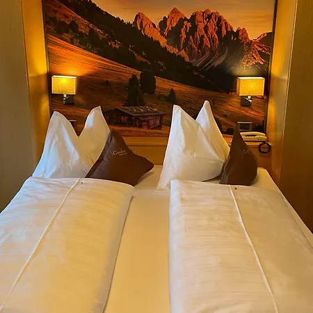 Hotel Condor-2