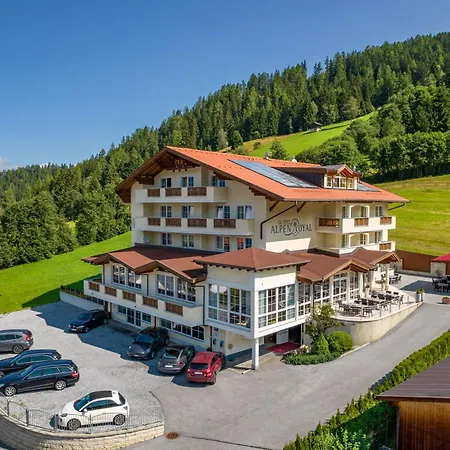 Hotel Alpen Royal Jerzens-3