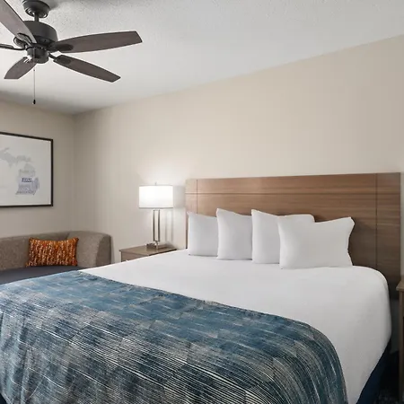 Baymont By Wyndham Mt. Pleasant-3