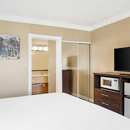 Best Western China Lake Inn-3