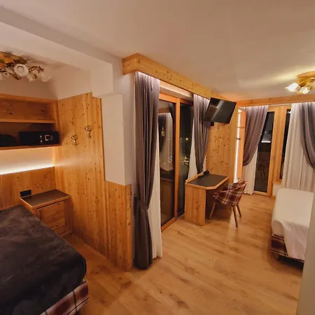 Hotel La Perla-3