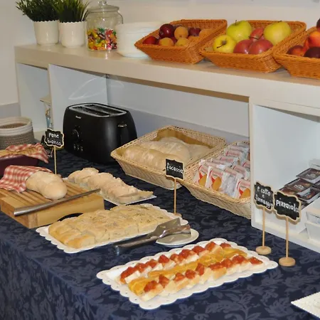 Hotel Susy - Bakery&Gluten Free - direttamente su viale Dante a due passi dal mare-2