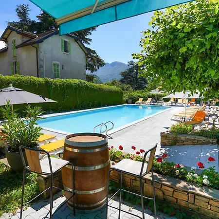 Hotel du Lac-2