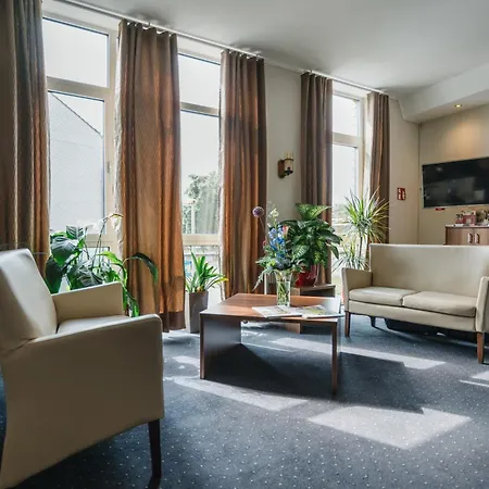 Hotel Mirage-2