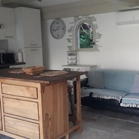 logement indépendant au calme proche toutes commodités et transports-2