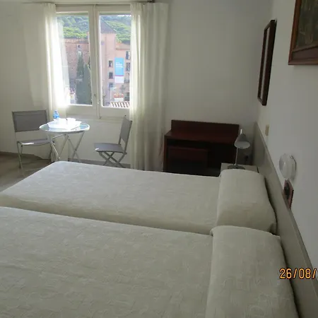 Hotel Apartaments Gesoria Porta Ferrada-2