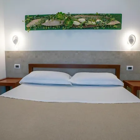 Petit Hotel-3