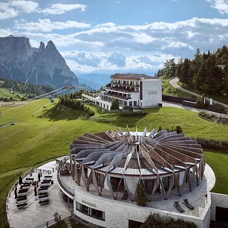 Como Alpina Dolomites-3