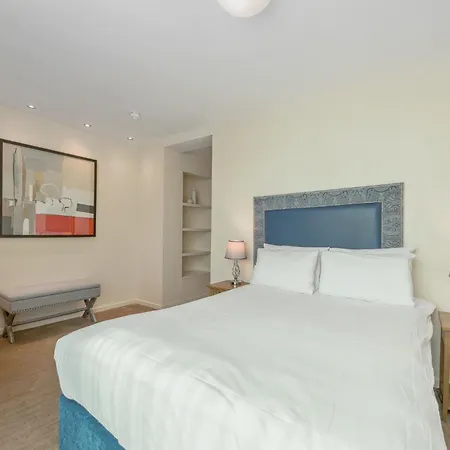 Princes Street Suites-3