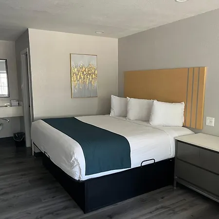 Inn Of Uvalde-2