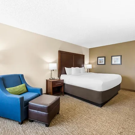 Comfort Inn & Suites Pueblo-2