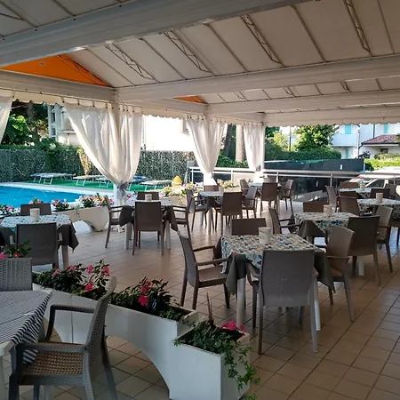 Hotel Palm Beach-2
