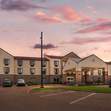 Red Roof Inn Plus & Suites Vicksburg-2