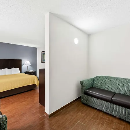 Surestay Plus Hotel By Best Western Lubbock Medical Center-3