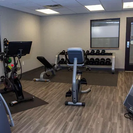 Hampton Inn & Suites Riverton-3