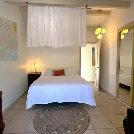 Hotel Les Flots Bleus-3